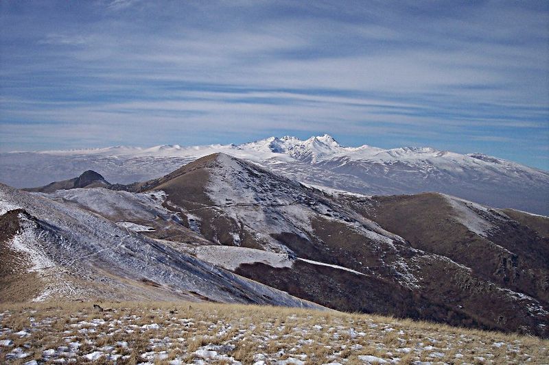 Вершина Арагац в Армении